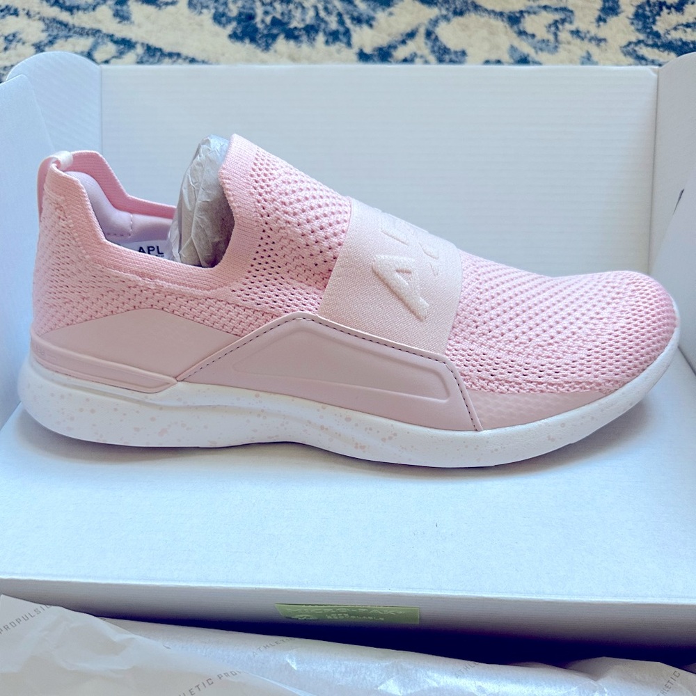 APL Women’s Techloom Bliss sneaker in Bleached Pink